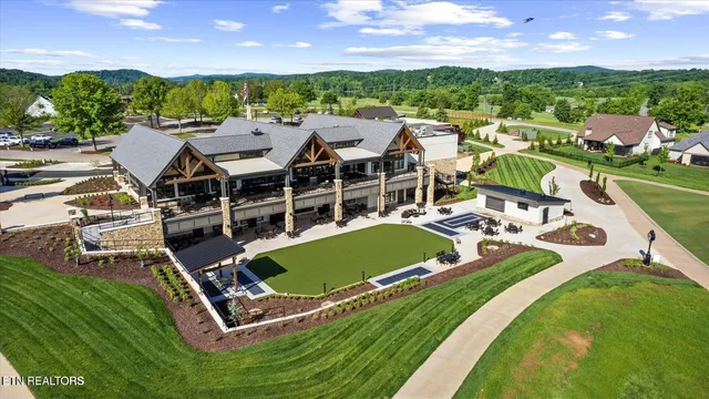 $1,050,000 | 2705 Chestnut Lane, Loudon, TN 37774
