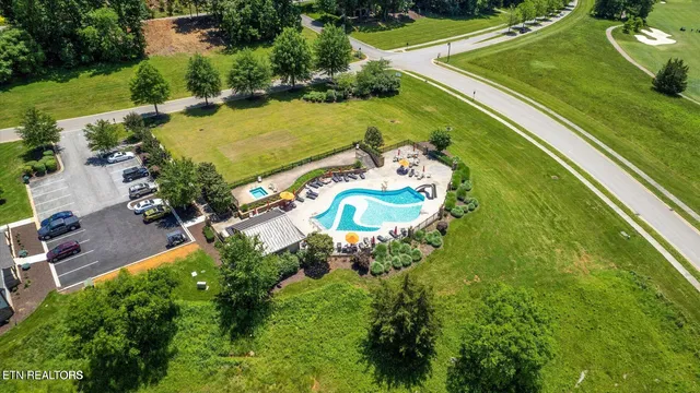 $1,050,000 | 2705 Chestnut Lane, Loudon, TN 37774