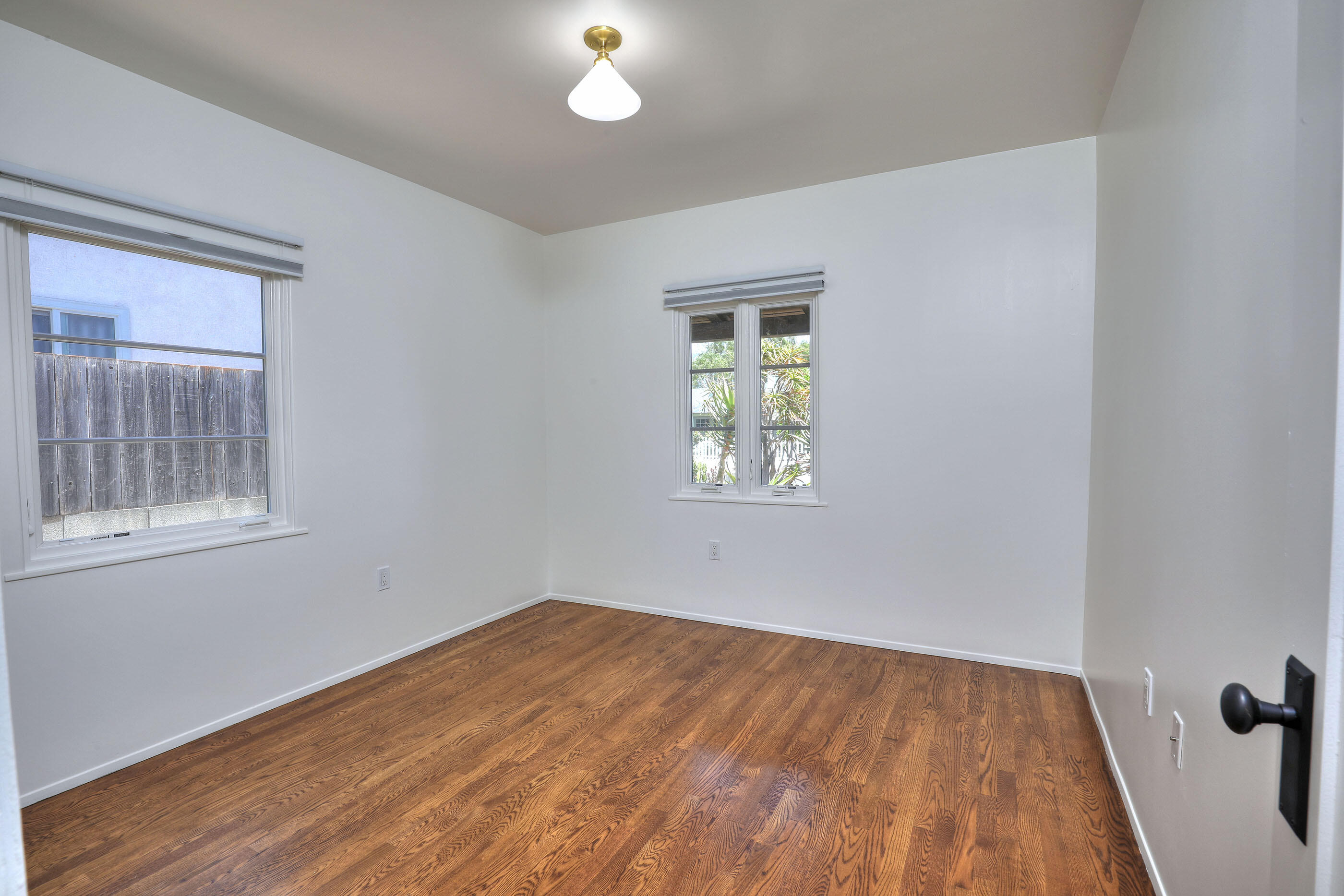 1621 Clearview Road Santa Barbara, CA 93101 - Photo 12 of 20 an empty room with windows