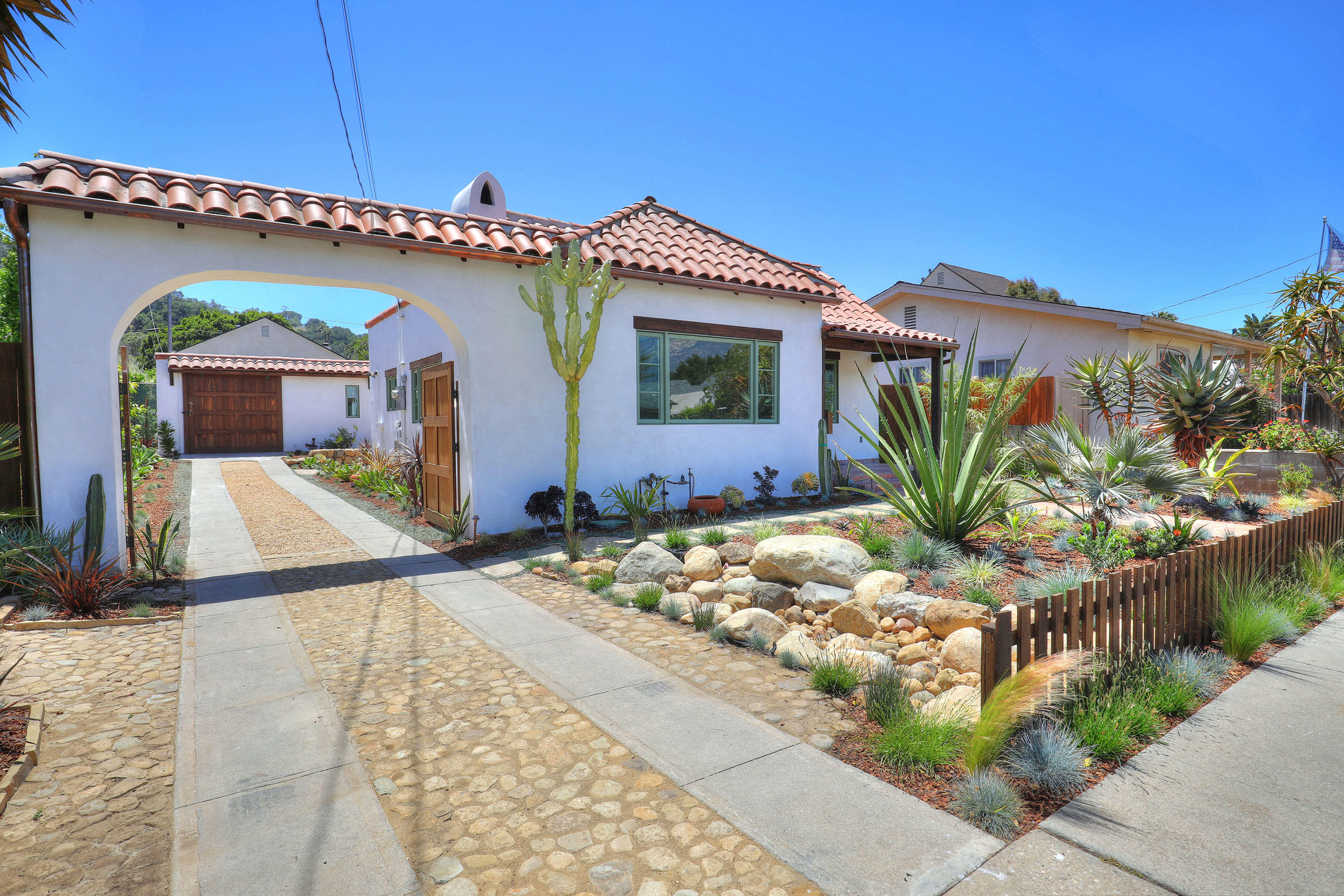 1621 Clearview Road Santa Barbara, CA 93101 - Photo 2 of 20 a front view of house with yard
