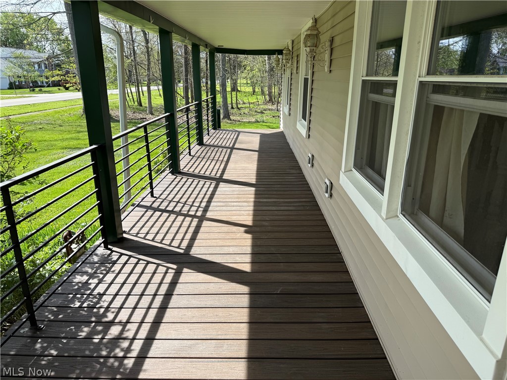 8352 Wyatt Road Broadview Heights, OH 44147 - Photo 10 of 14 Front Porch (Trex)