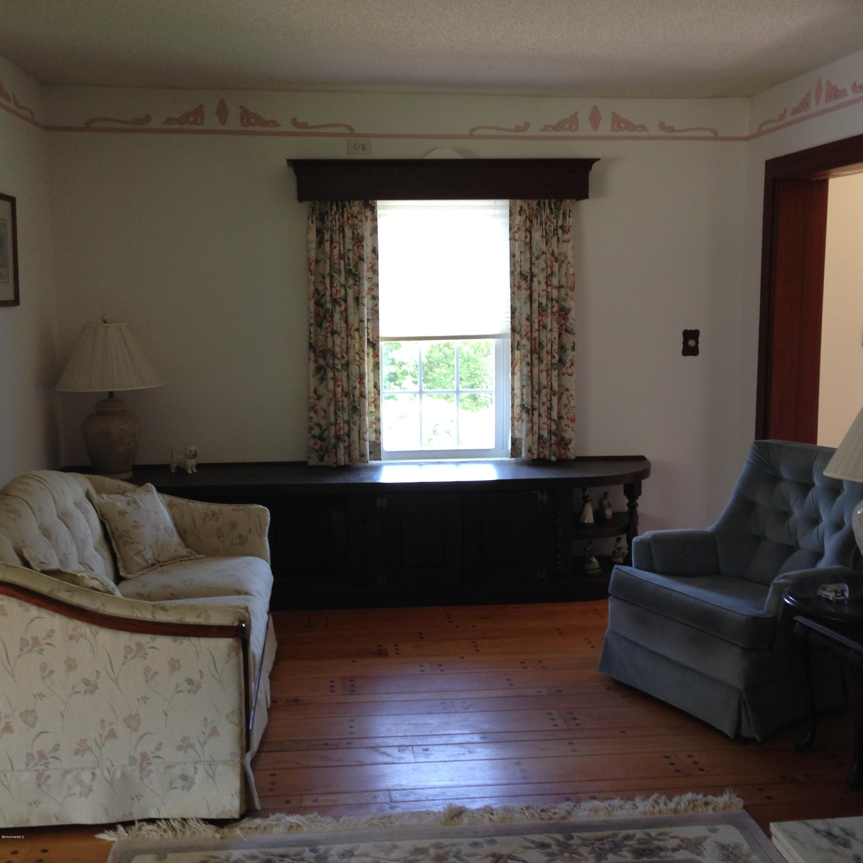 159 Sunset Street Pittsfield, MA 01201 - Photo 12 of 33 living room
