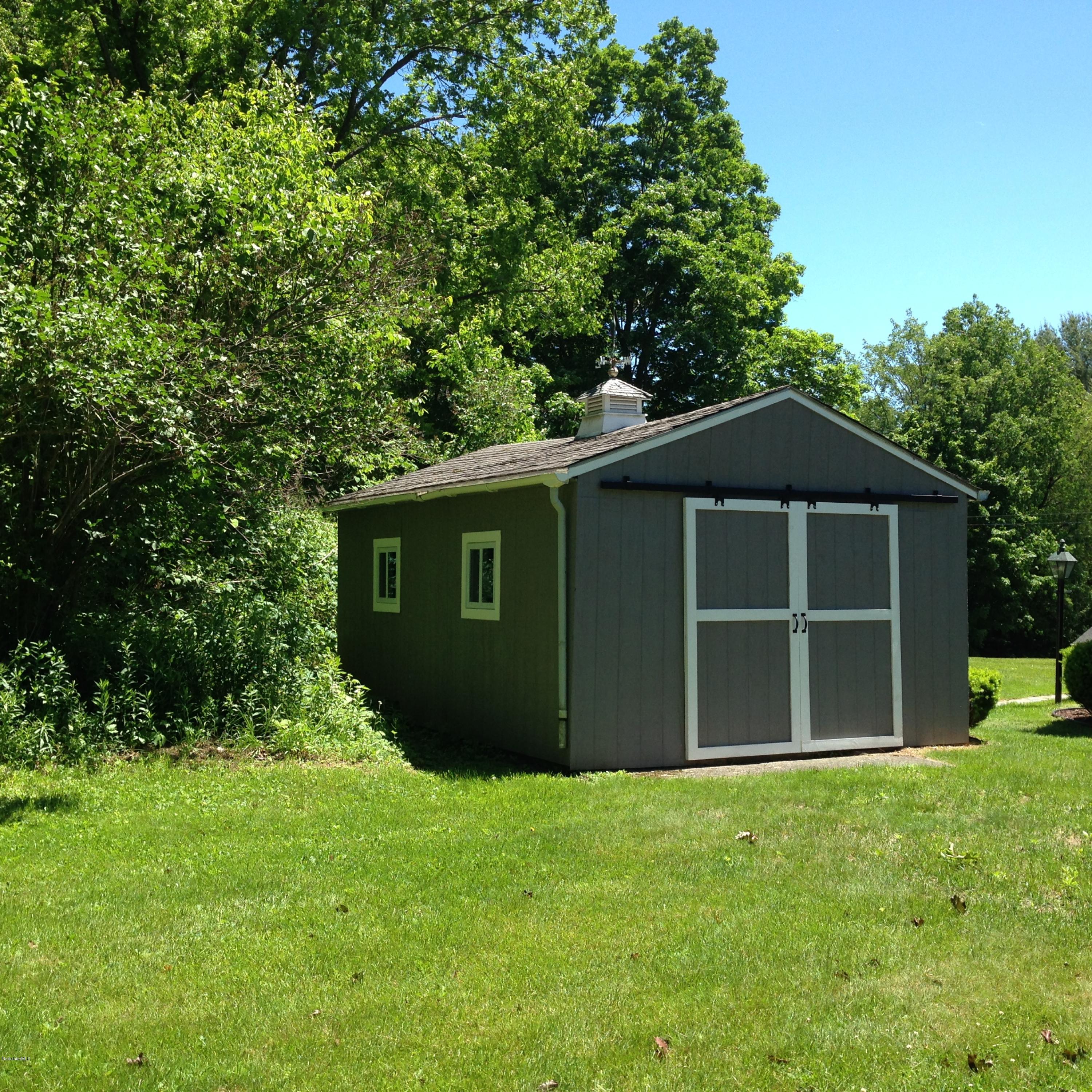 159 Sunset Street Pittsfield, MA 01201 - Photo 21 of 33 IMG_1804