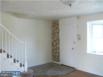 7708 Gilbert Street Philadelphia, PA 19150 - Photo 7 of 12 Living Room