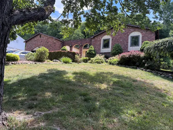 $1,200,000 | 12 Arlington Drive, Monroe, NY 10950