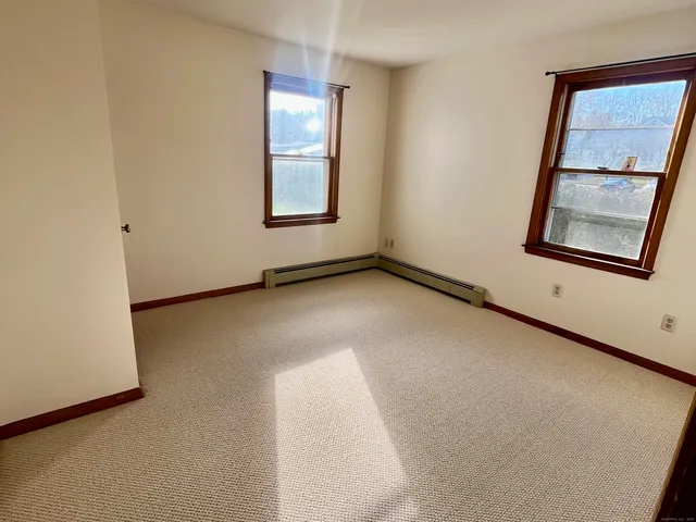 $2,100 | 650 South Pine Creek Road, Fairfield, CT 06824