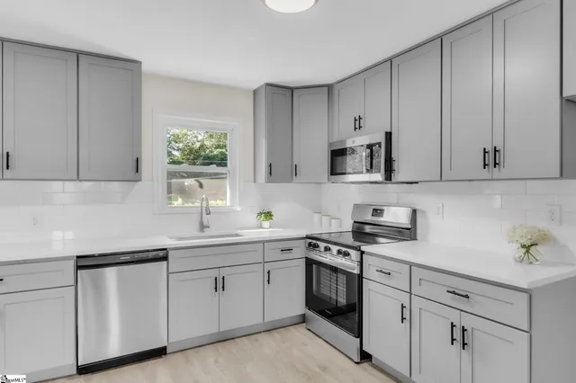 $269,900 | 2020 Bolt Drive, Anderson, SC 29621