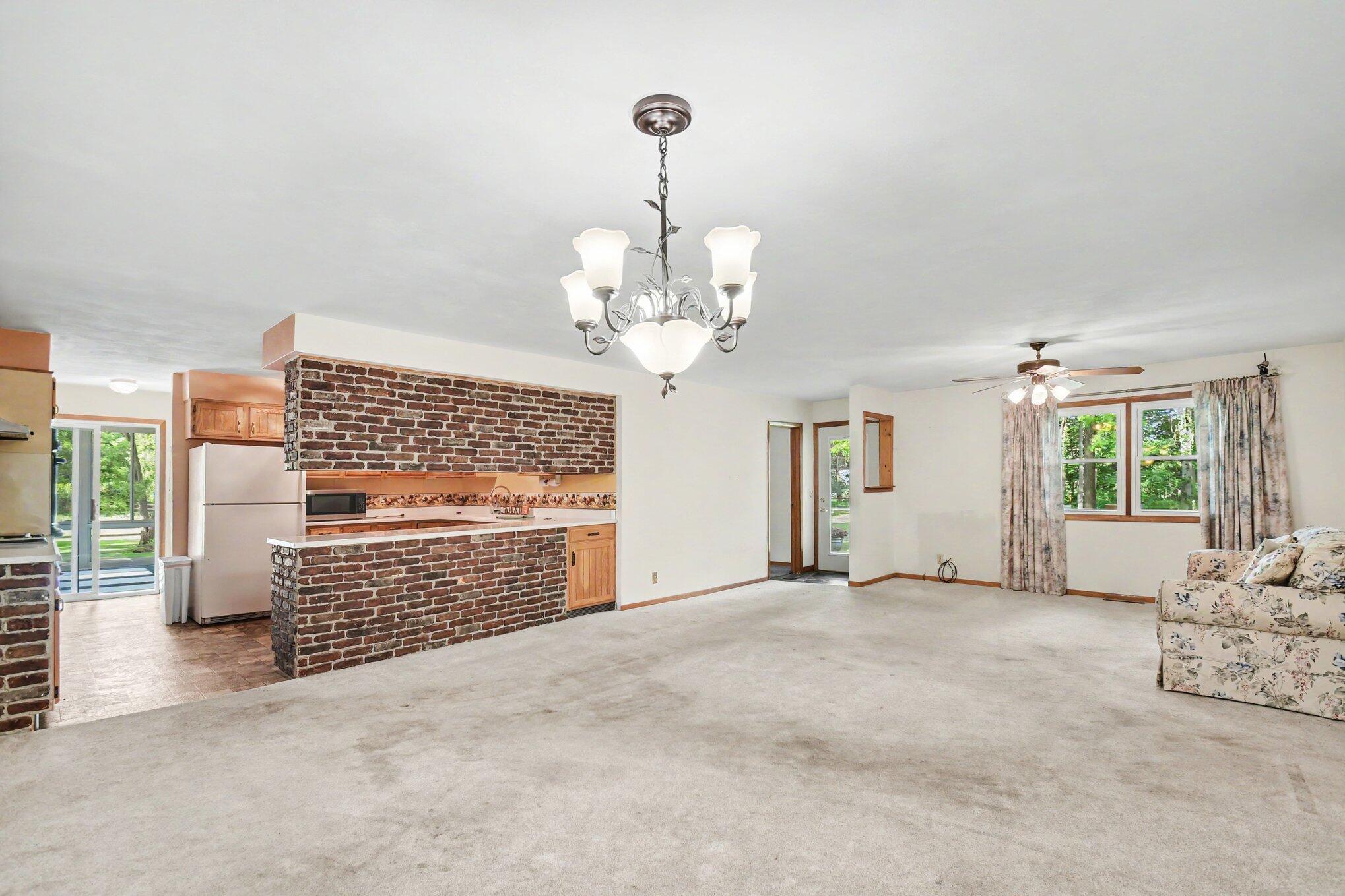 69513 Leet Road Niles, MI 49120 - Photo 6 of 26 007_file_9140
