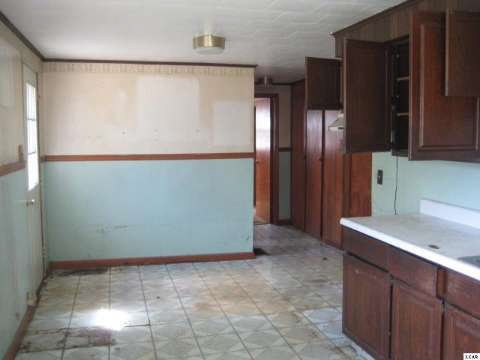 10115 Teachout Road Onsted, MI 49265 - Photo 8 of 15 31211928-7.JPG