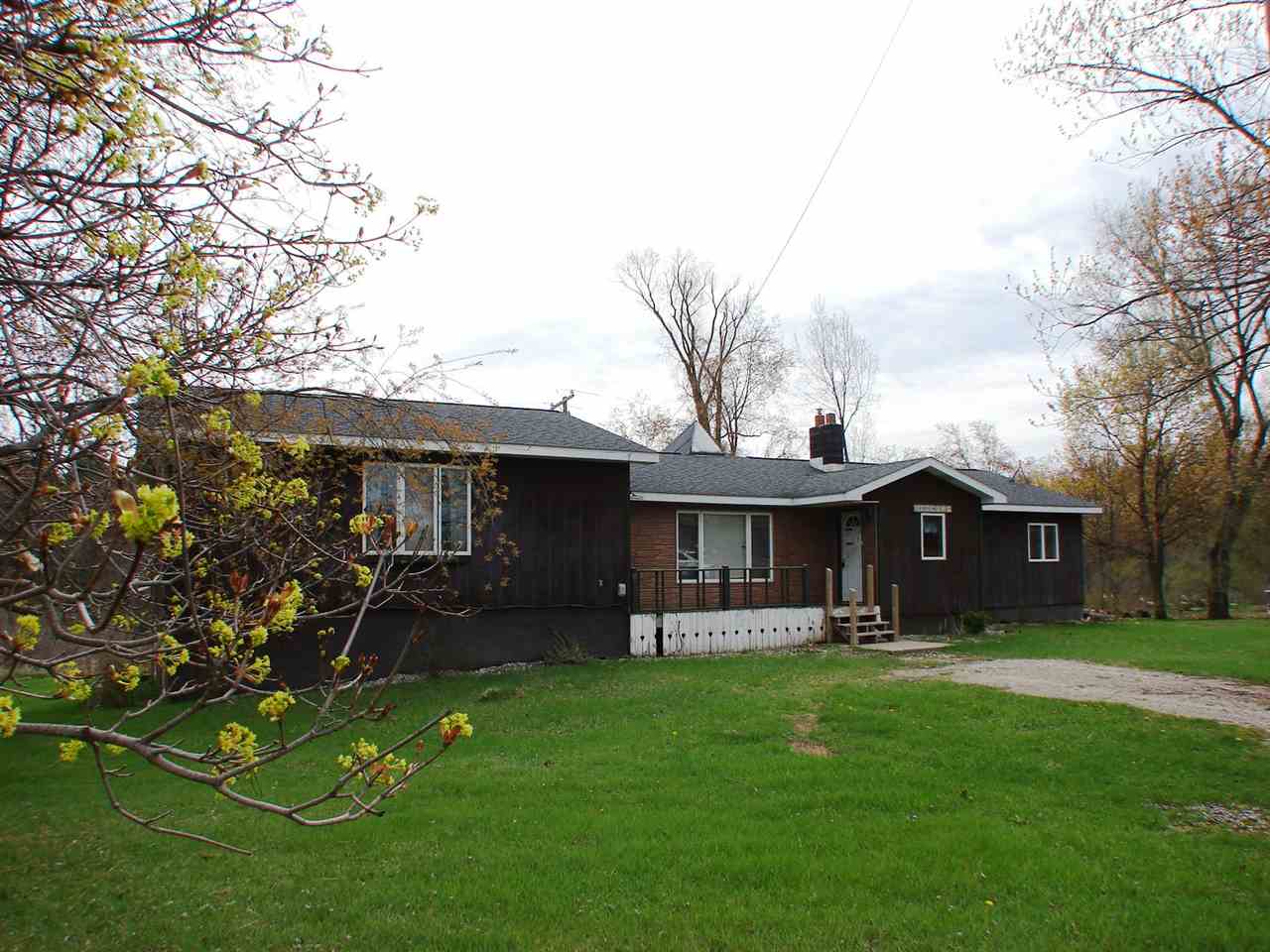 8565 South Smith Road Perrinton, MI 48871 - Photo 40 of 40 1815431-39.JPG