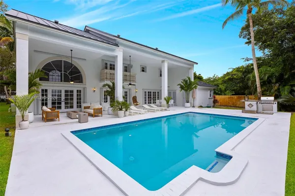 $14,000 | 14850 Old Cutler Road, Palmetto Bay, FL 33158