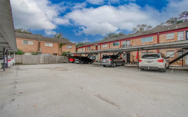 $76,000 | 11609 Chimney Rock Road, Unit B, Houston, TX 77035