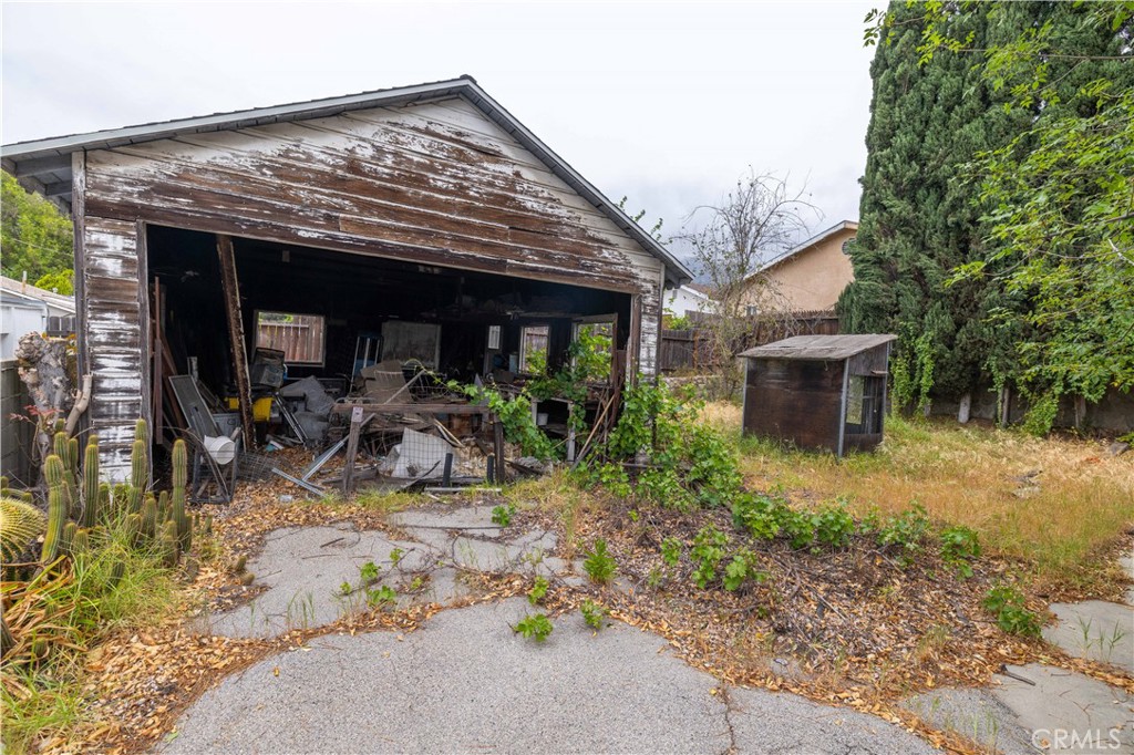 7417 Apperson Street Tujunga, CA 91042 - Photo 25 of 28