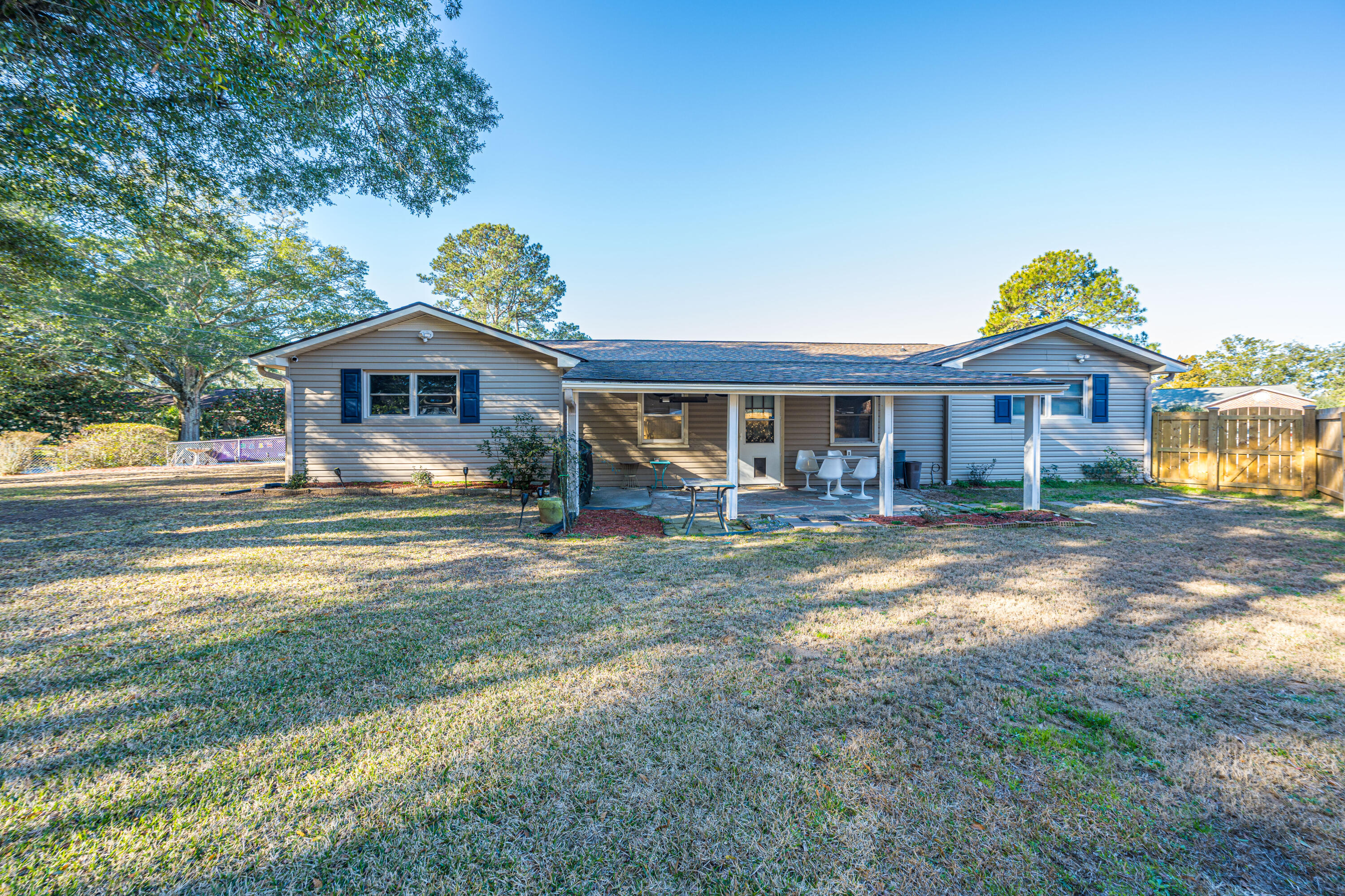 1563 North Relyea Avenue Charleston, SC 29412 - Photo 36 of 45 1563RelyeaAve035