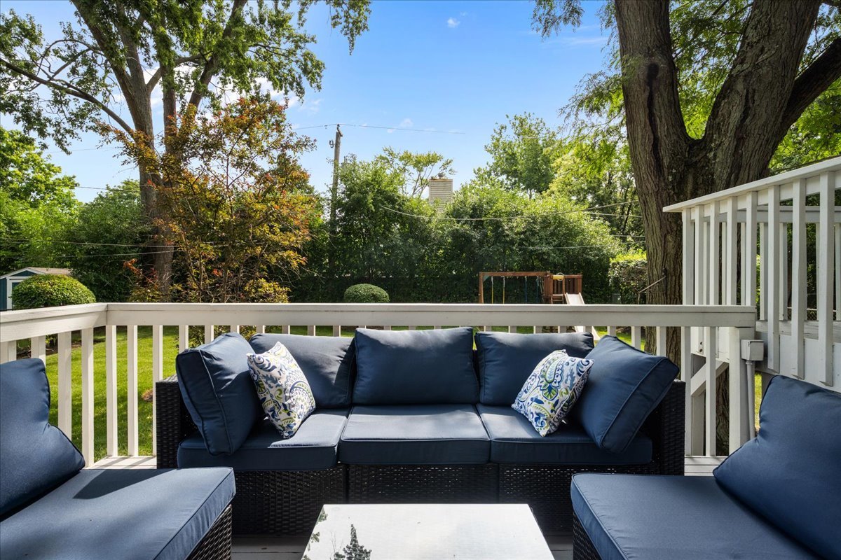 1115 Kenton Road Deerfield, IL 60015 - Photo 26 of 30