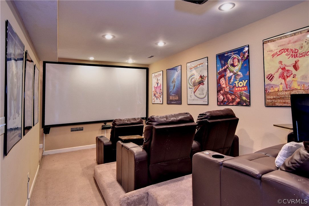 3986 Bournemouth Bend Williamsburg, VA 23188 - Photo 29 of 47 a living room with furniture