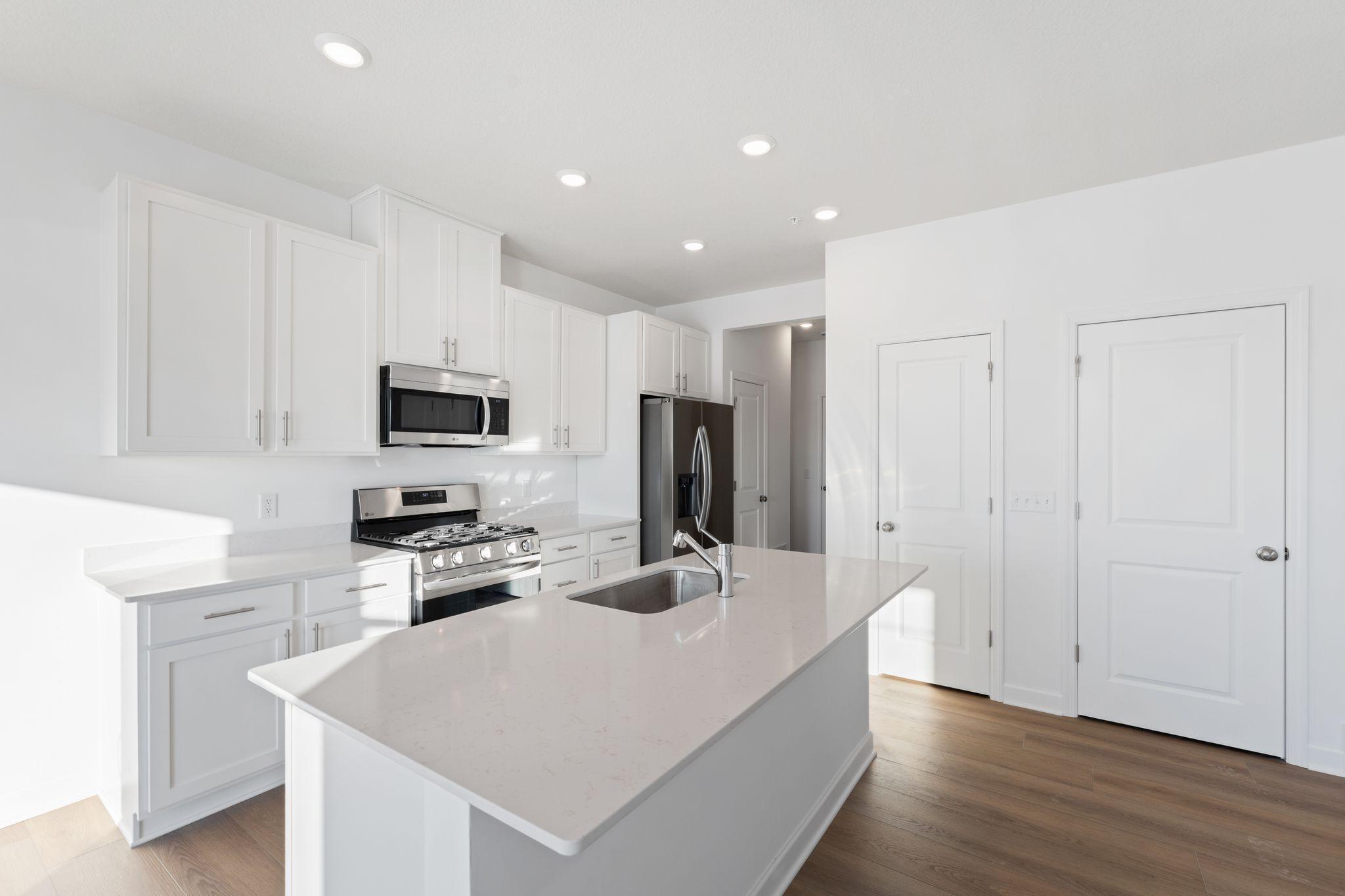 14389 Allerton Way Rosemount, MN 55068 - Photo 6 of 36