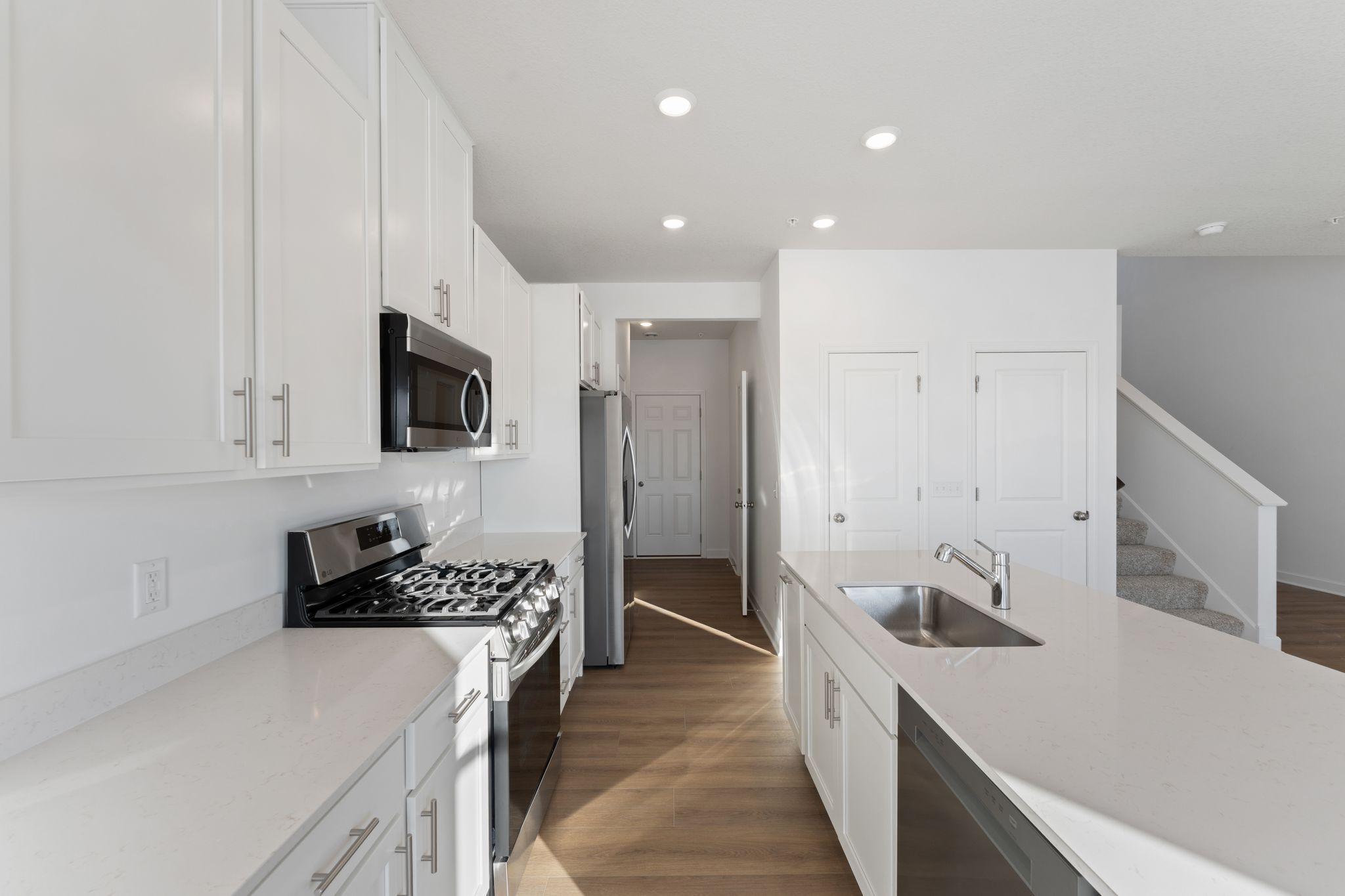 14389 Allerton Way Rosemount, MN 55068 - Photo 7 of 36