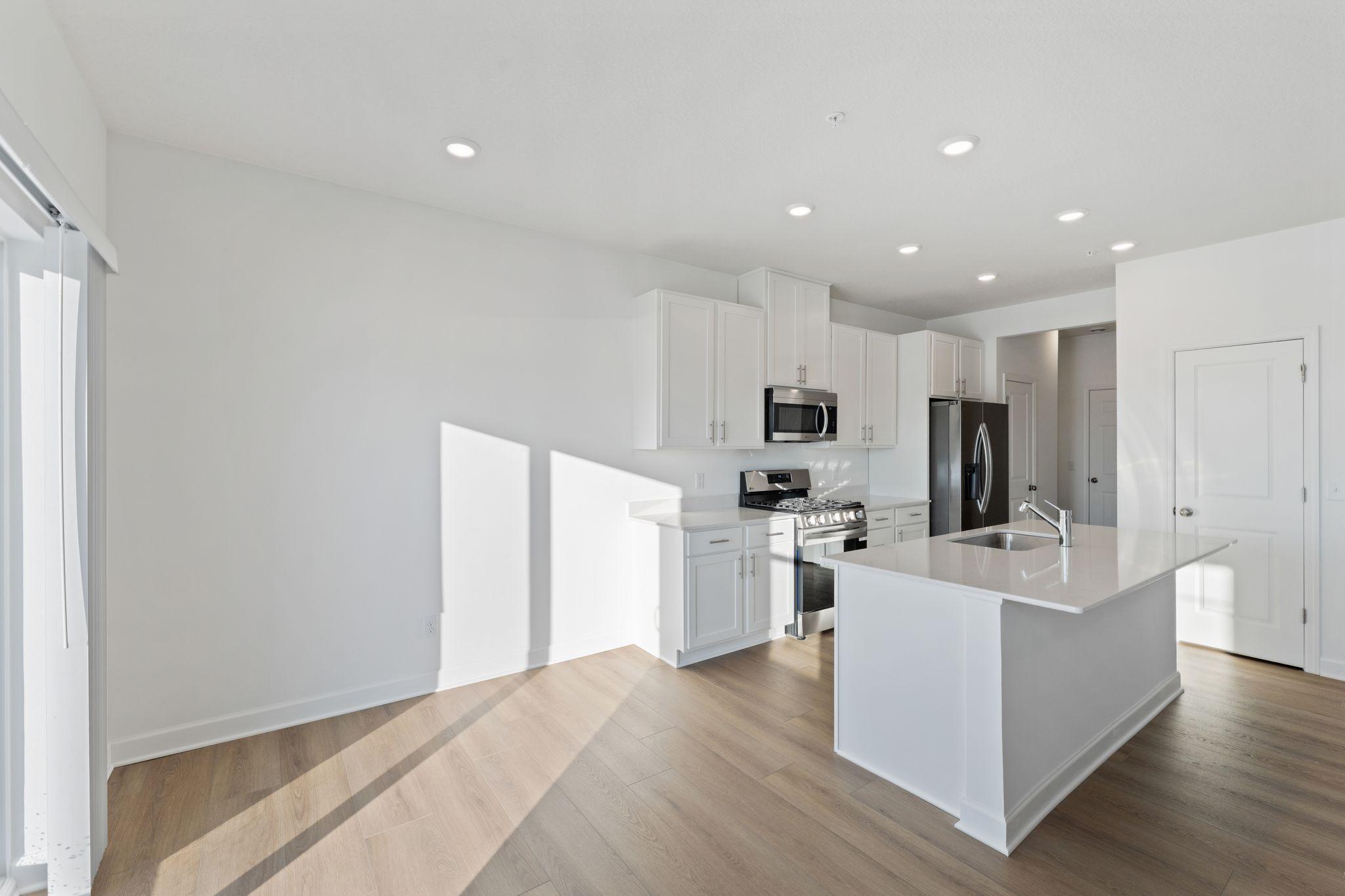 14389 Allerton Way Rosemount, MN 55068 - Photo 8 of 36