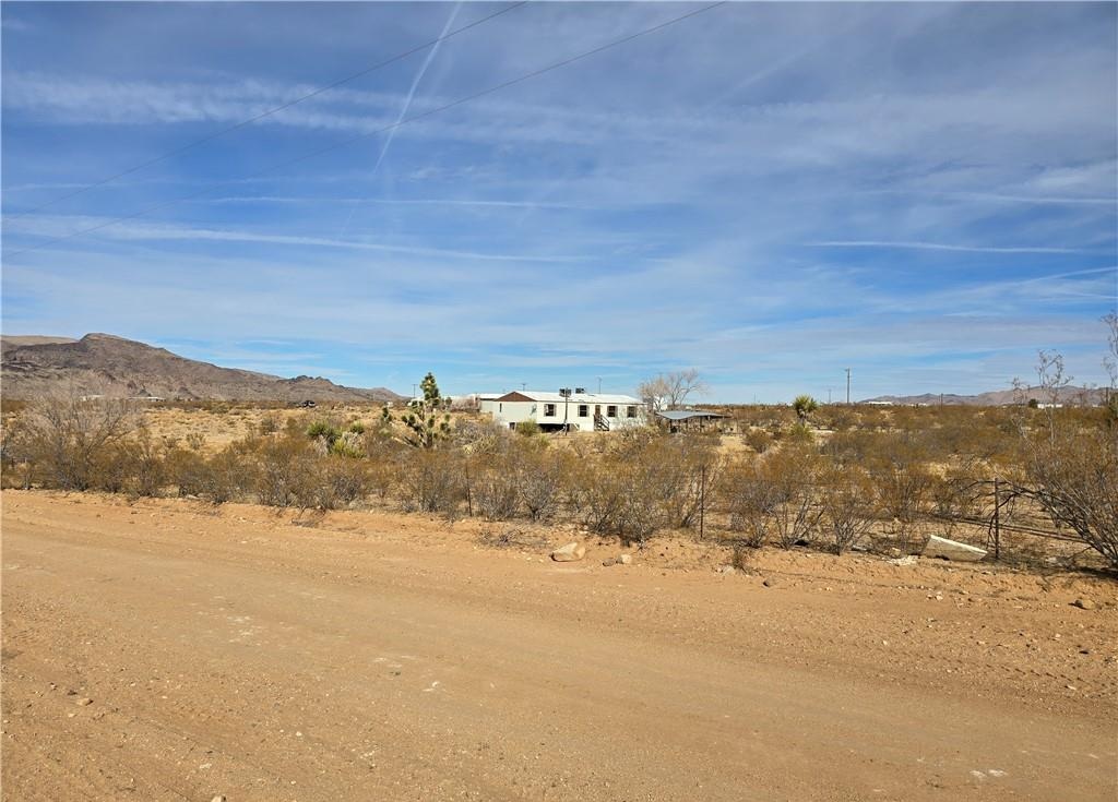 6057 Kit Drive Golden Valley, AZ 86413 - Photo 4 of 13 View