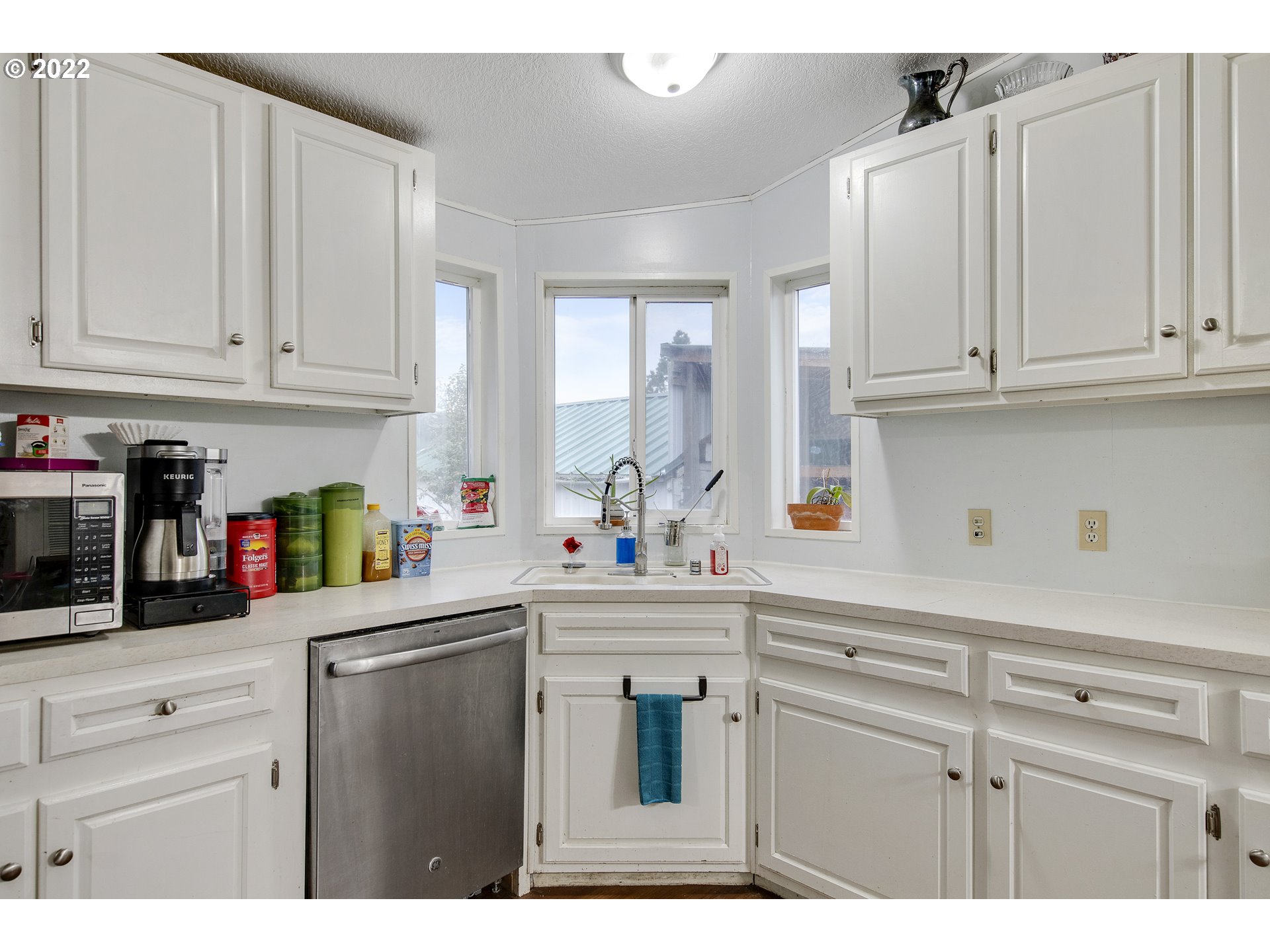 21401 Southwest Christensen Road Sheridan, OR 97378 - Photo 4 of 25 Gallery Image 4