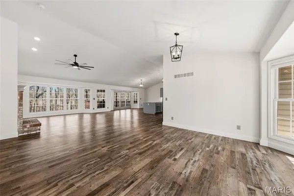 $1,170,000 | 2255 County Farm Road, Wright City, MO 63390