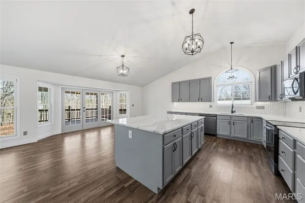 $1,170,000 | 2255 County Farm Road, Wright City, MO 63390