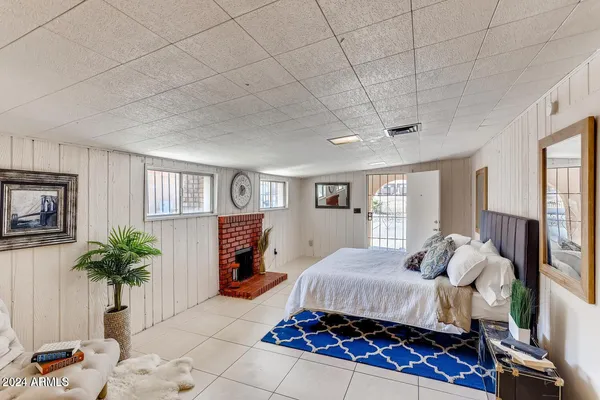 $2,100 | 6730 West Flynn Lane, Glendale, AZ 85303