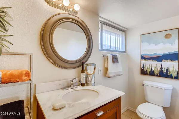 $2,100 | 6730 West Flynn Lane, Glendale, AZ 85303