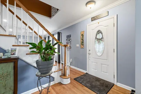 $749,999 | 7 Maple Avenue, Holbrook, NY 11741