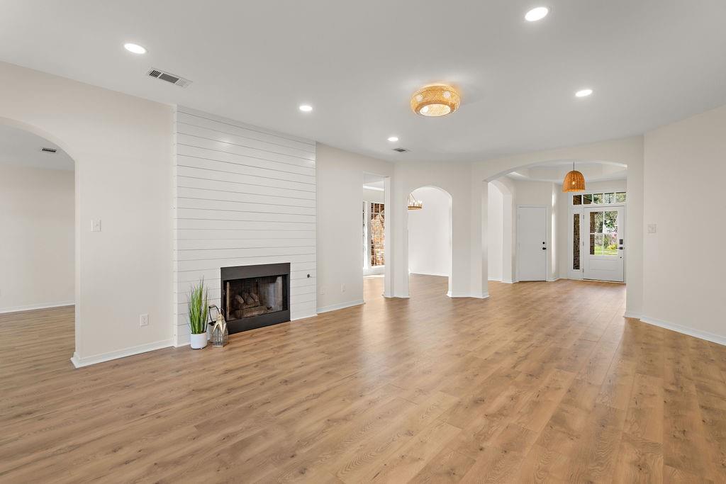 1571 Cherry Ridge Court Mandeville, LA 70448 - Photo 2 of 21 Gallery Image 2