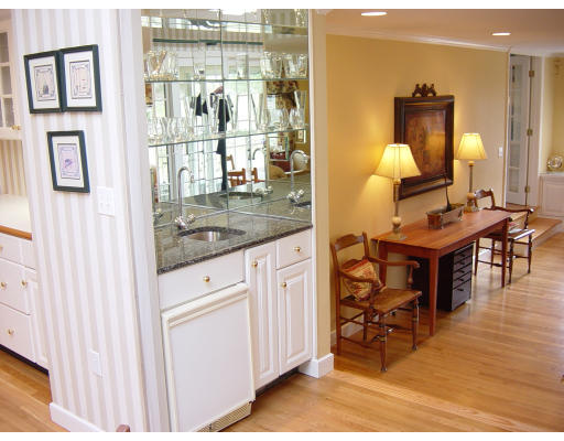 76 Cleveland Road Wellesley, MA 02481 - Photo 4 of 13