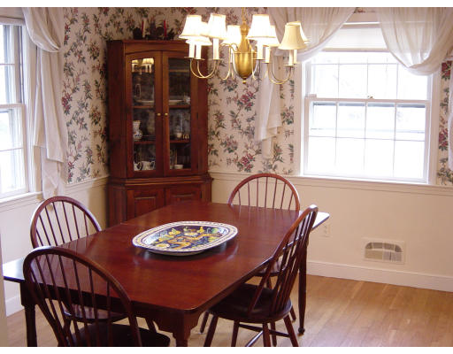 76 Cleveland Road Wellesley, MA 02481 - Photo 6 of 13