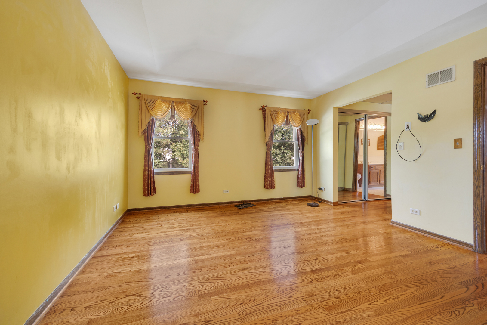 565 Rutgers Lane Elk Grove Village, IL 60007 - Photo 20 of 35 Gallery Image 20