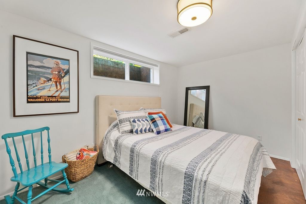 17328 Sylvester Road Southwest Burien, WA 98166 - Photo 28 of 40 Gallery Image 28