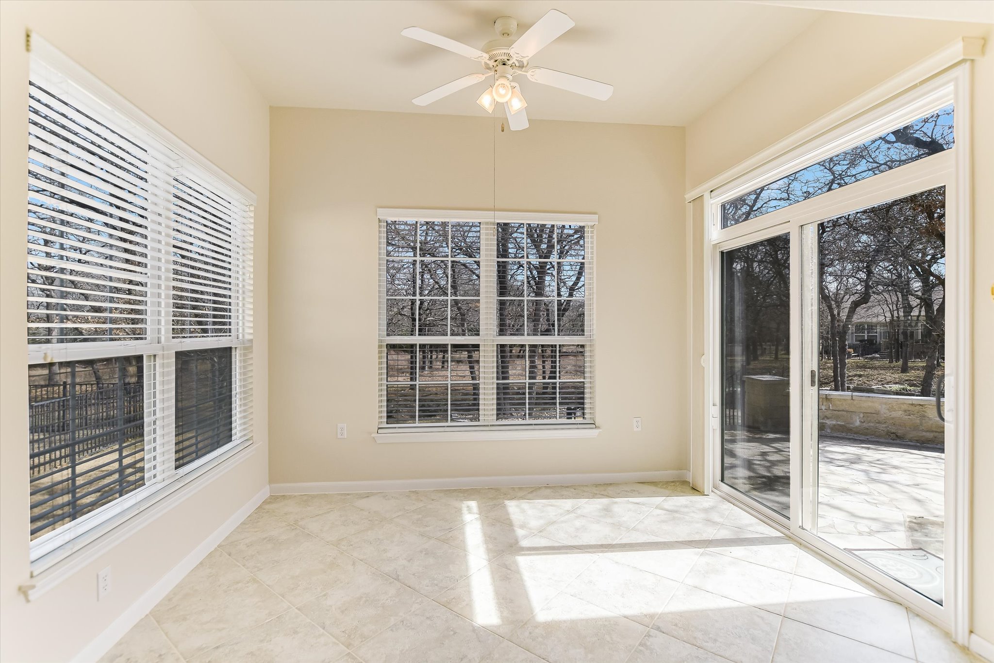 418 Monarch Trail Georgetown, TX 78633 - Photo 19 of 24 a view of an entryway with a window