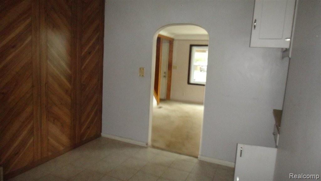99 Ruth Avenue Pontiac, MI 48341 - Photo 8 of 19 DSC08494.JPG
