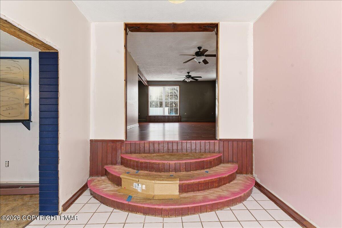 512 Broad Street Pittston, PA 18640 - Photo 15 of 38 Family Room