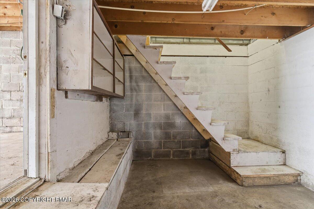 512 Broad Street Pittston, PA 18640 - Photo 27 of 38 Garage/Basement Entrance