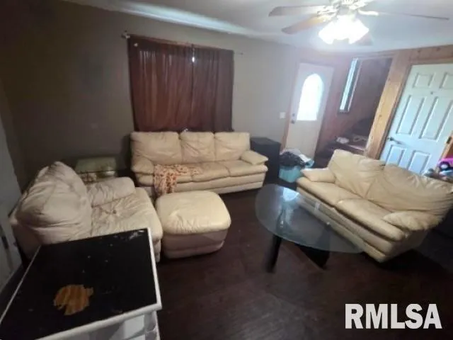 $98,000 | 16514 East Fairfield Road, Mount Vernon, IL 62864