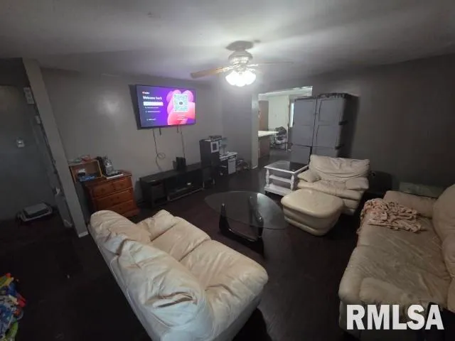 $98,000 | 16514 East Fairfield Road, Mount Vernon, IL 62864