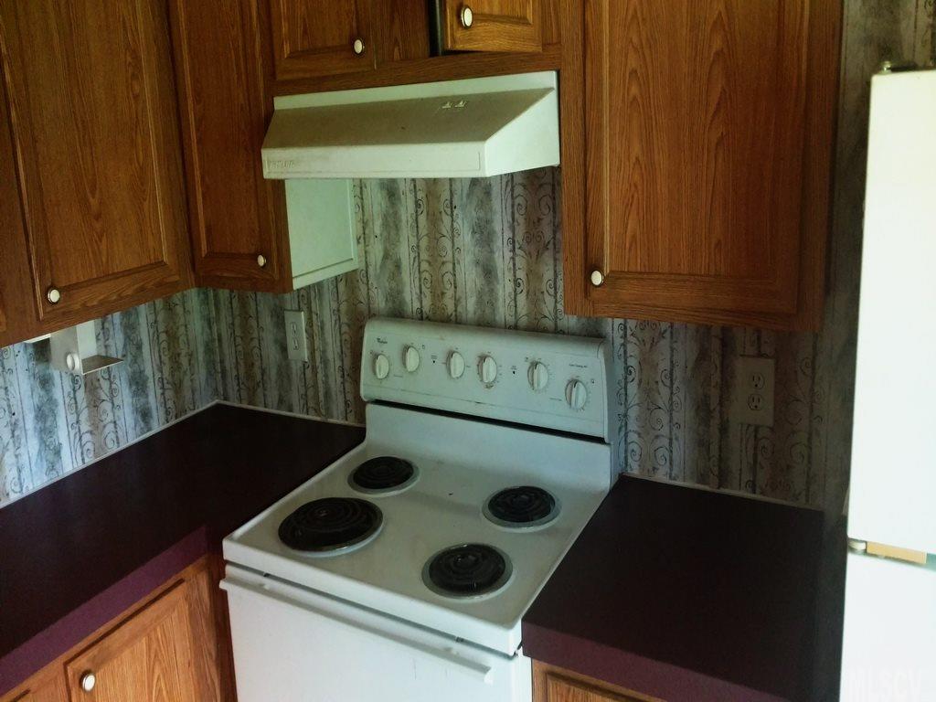 598 County Line Road Harmony, NC 28634 - Photo 4 of 7 Gallery Image 4