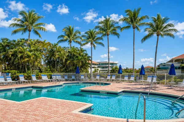 $2,900 | 6566 Via Regina, Unit 6566, Boca Raton, FL 33433