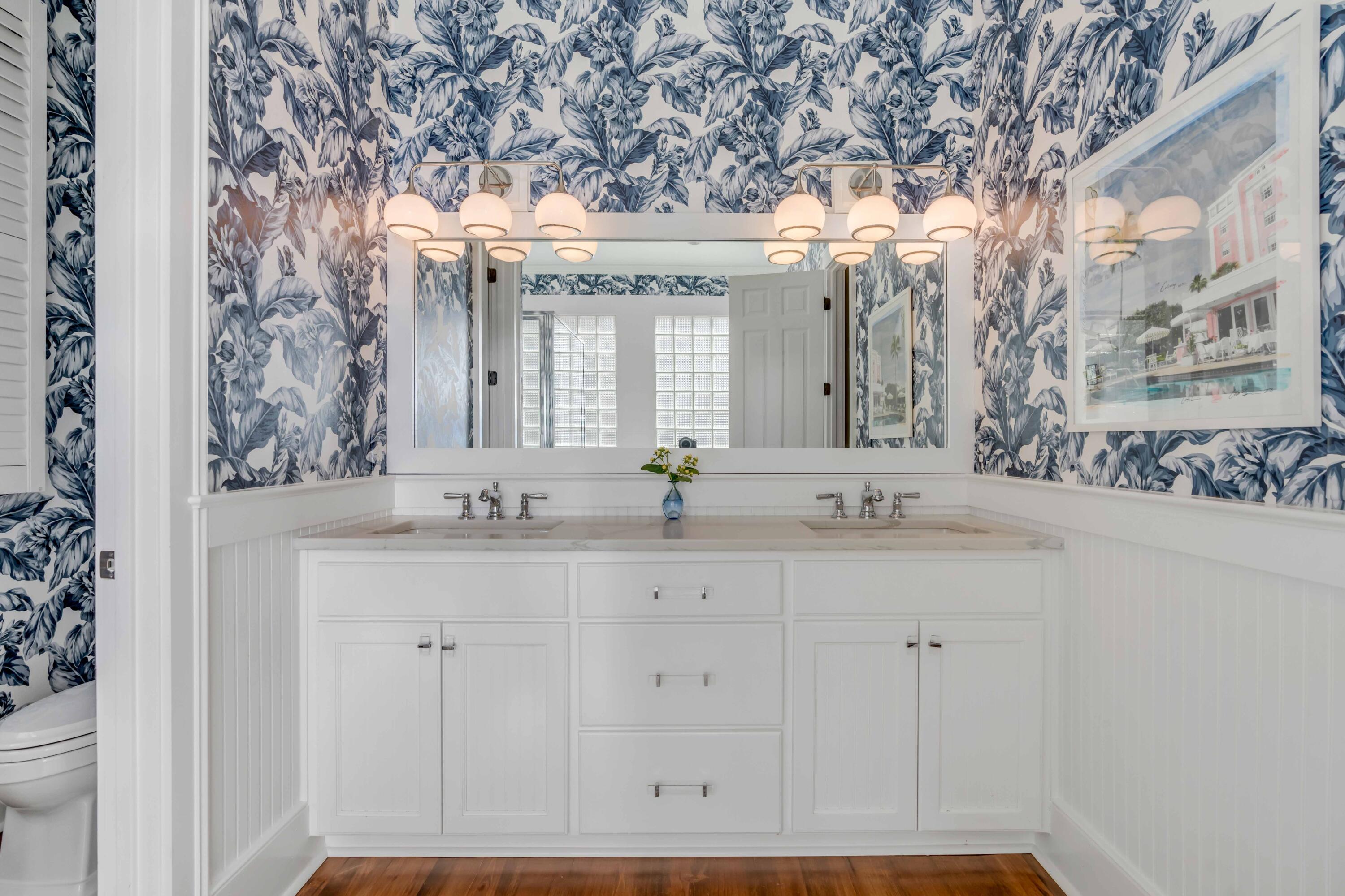 51 Frogmore Road Mount Pleasant, SC 29464 - Photo 20 of 44 En Suite Primary Bath