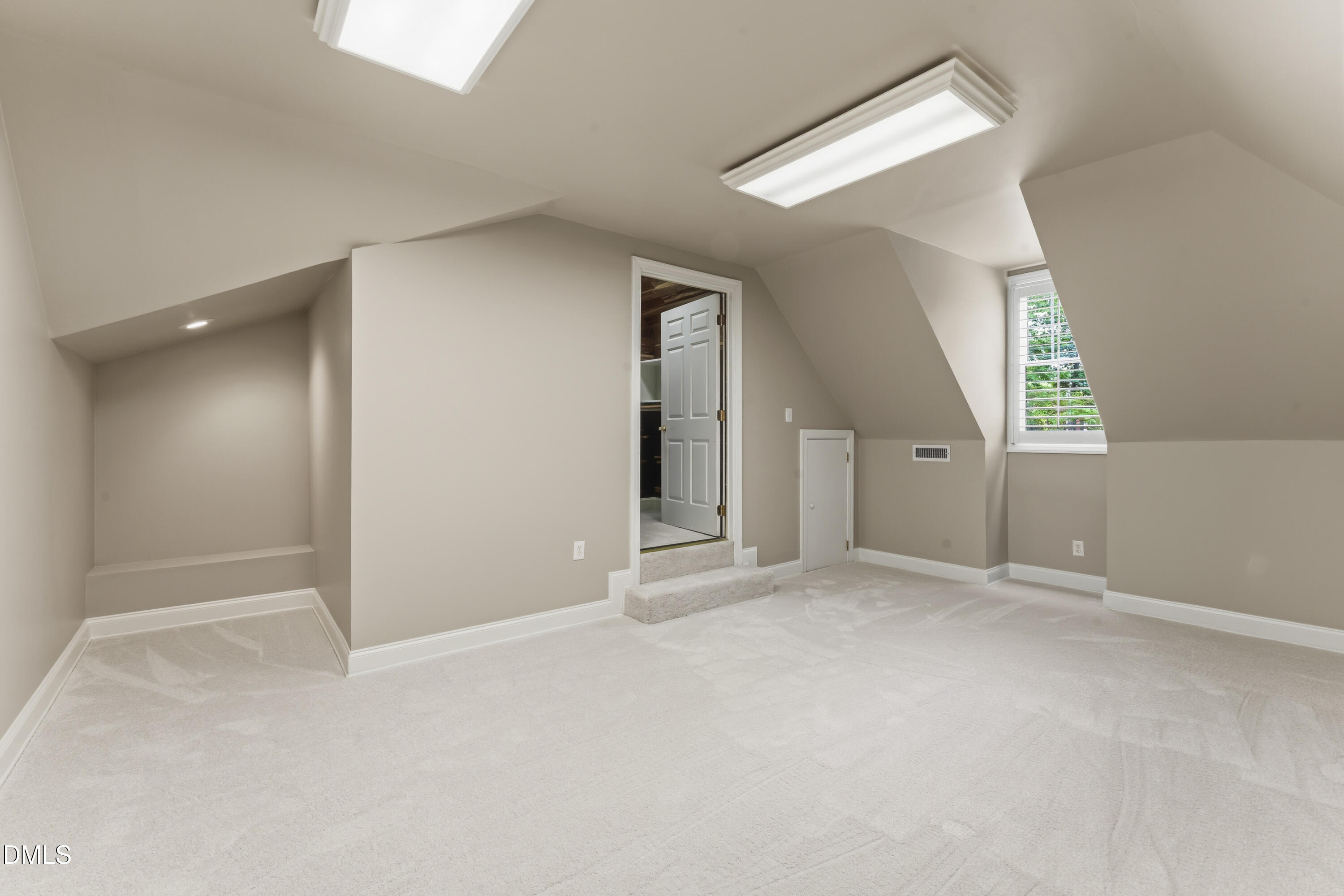 303 Pond Bluff Way Cary, NC 27513 - Photo 53 of 106 photos_high_resolution_DSC07447