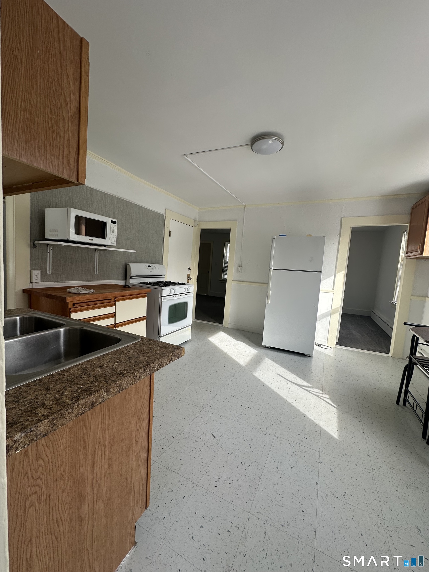 28 George Street, Unit 2 Wallingford, CT 06492 - Photo 4 of 10