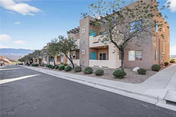 $199,900 | 465 Turtleback Road, Unit B, Mesquite, NV 89027
