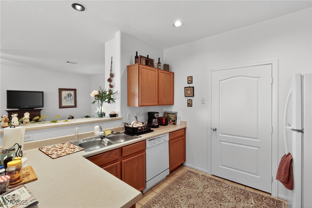 465 Turtleback Road, Unit B Mesquite, NV 89027 - Photo 12 of 30