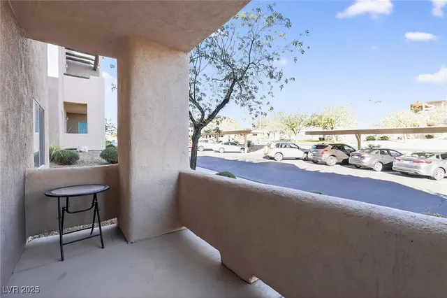 $199,900 | 465 Turtleback Road, Unit B, Mesquite, NV 89027