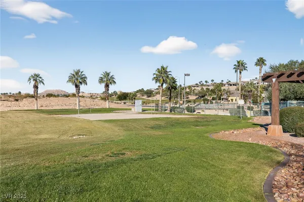 $199,900 | 465 Turtleback Road, Unit B, Mesquite, NV 89027